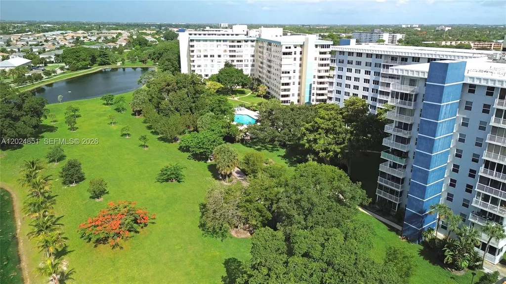 4200 Hillcrest Drive Hollywood FL 33021