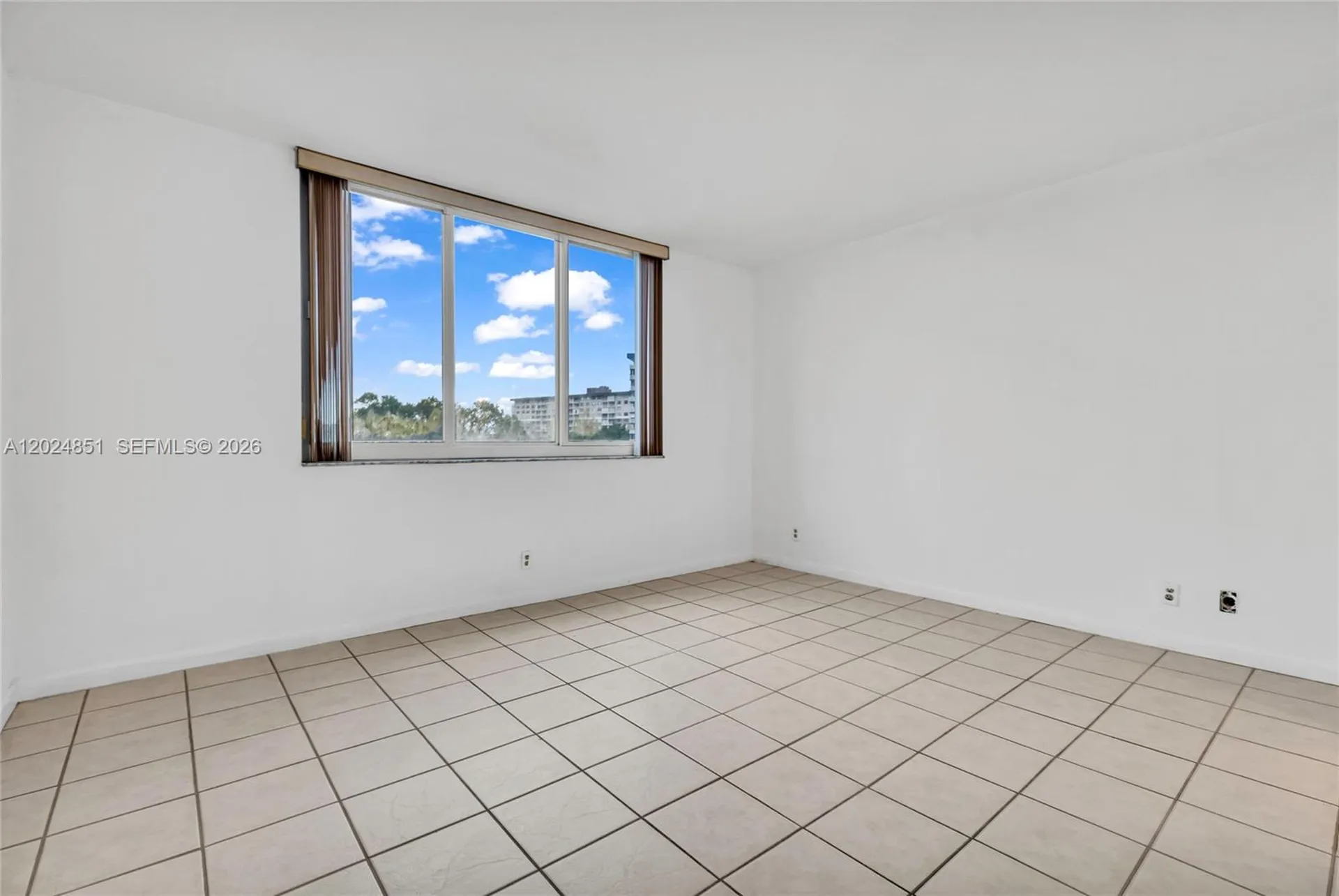 4200 Hillcrest Drive Hollywood FL 33021