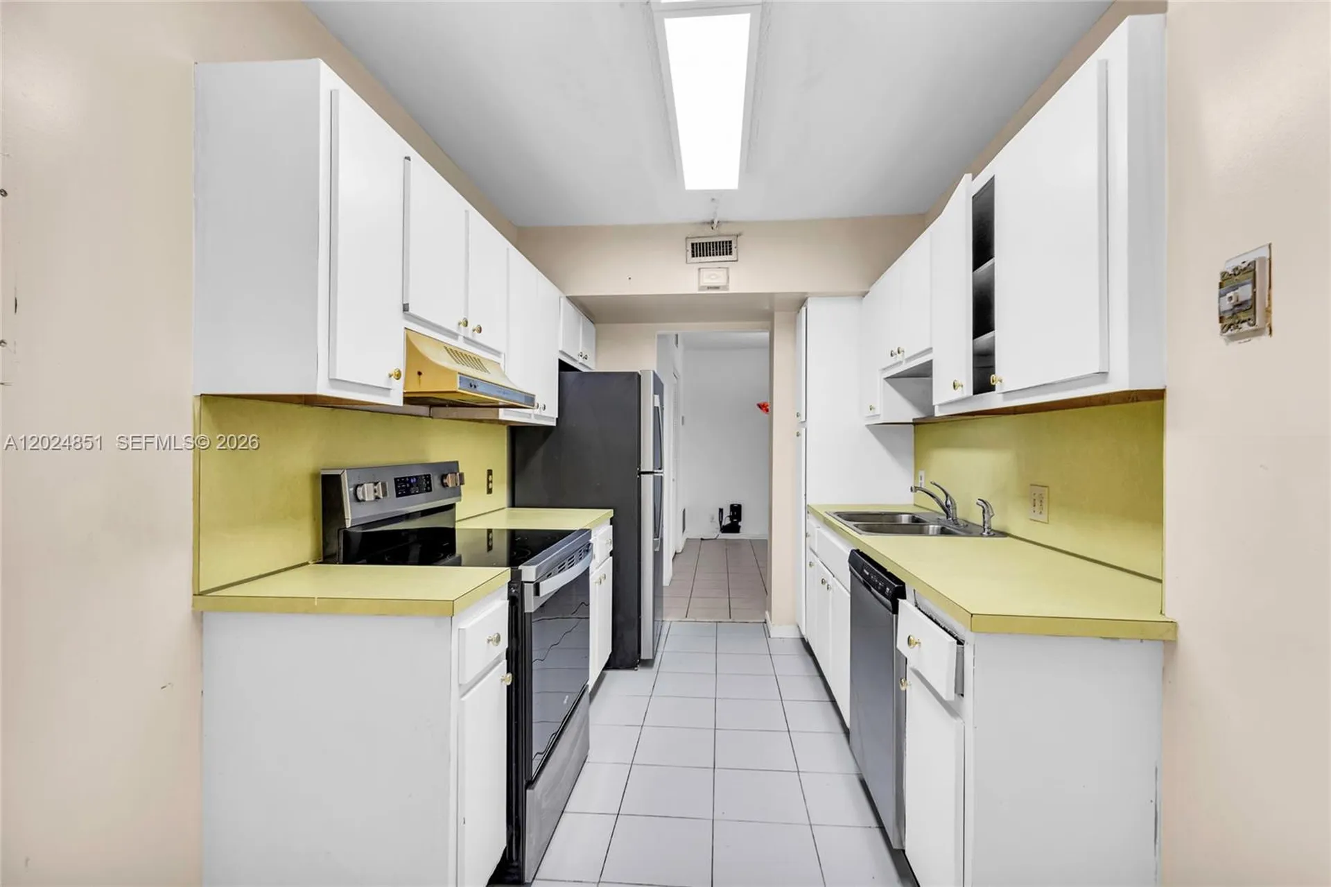 4200 Hillcrest Drive Hollywood FL 33021