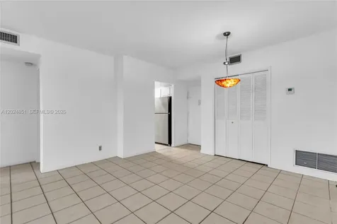 4200 Hillcrest Drive Hollywood FL 33021
