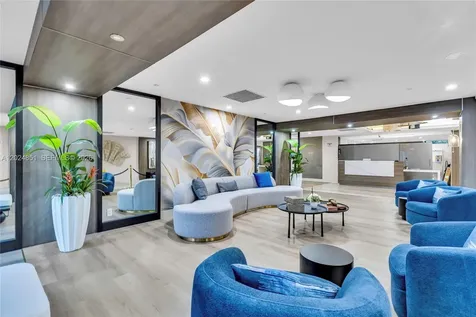4200 Hillcrest Drive Hollywood FL 33021
