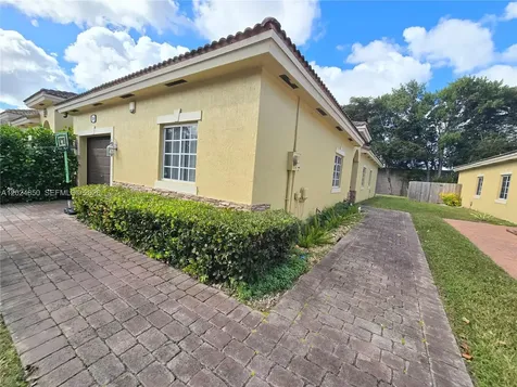 1236 NE 32nd Avenue Homestead FL 33033