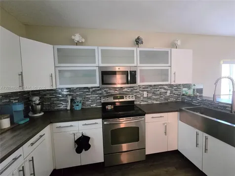 1236 NE 32nd Avenue Homestead FL 33033
