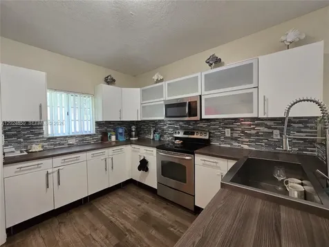 1236 NE 32nd Avenue Homestead FL 33033