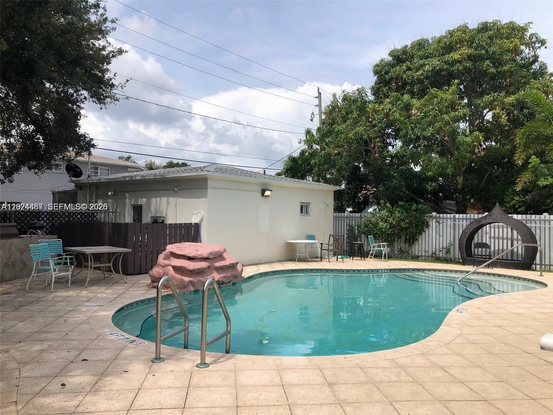 2000 Monroe Street Hollywood FL 33020