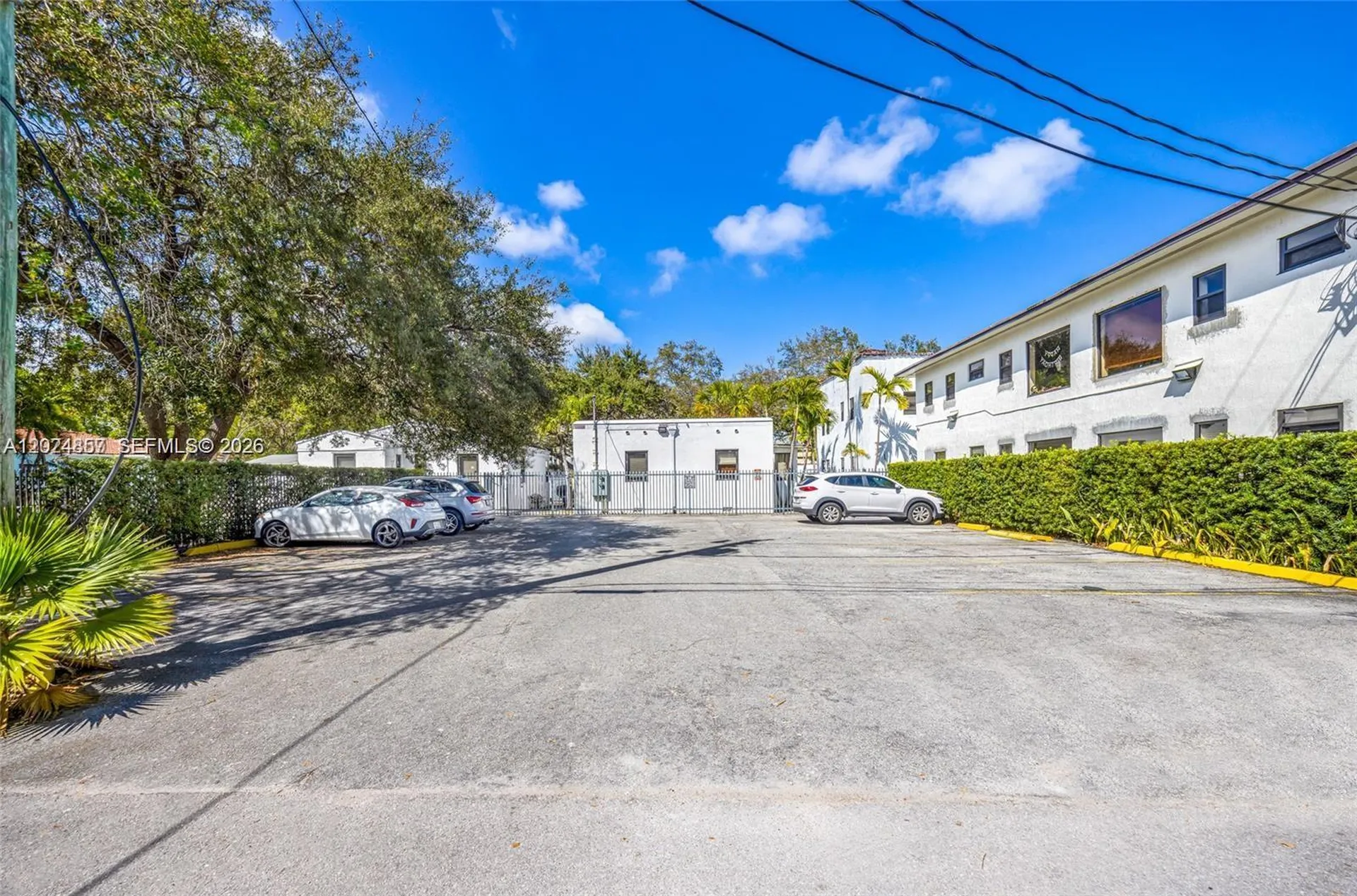 2000 Monroe Street Hollywood FL 33020