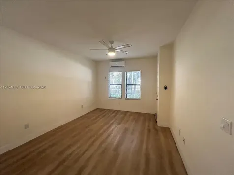 2000 Monroe Street Hollywood FL 33020