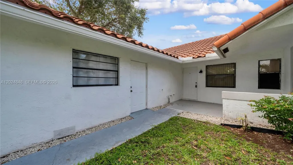 10520 NW 41st Street Coral Springs FL 33065