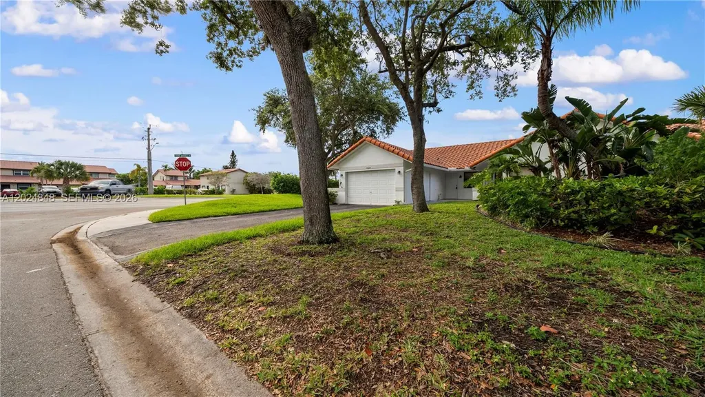 10520 NW 41st Street Coral Springs FL 33065