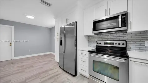 10520 NW 41st Street Coral Springs FL 33065