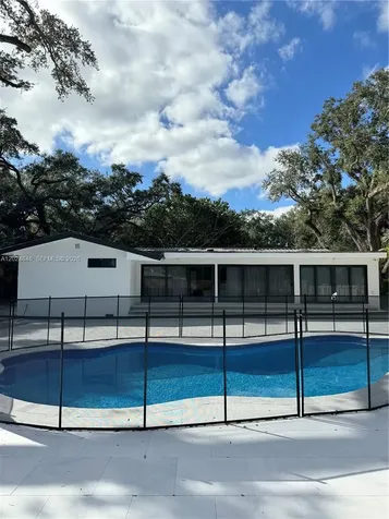 5841 SW 37th Avenue Dania Beach FL 33312