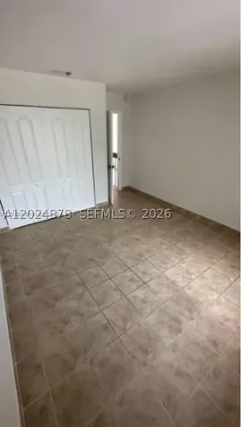 Miami FL 33172