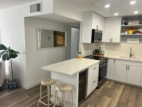 1913 S.ocean Drive Hallandale Beach FL 33009