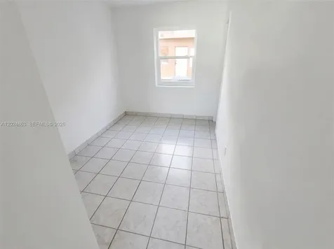 625 W Avenue A Belle Glade FL 33430