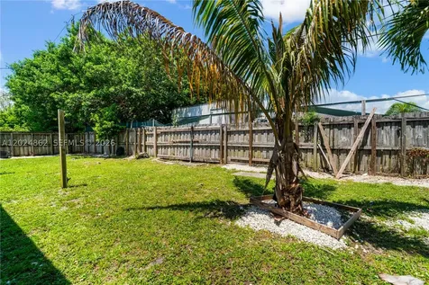 22300 SW 117th Avenue Miami FL 33170