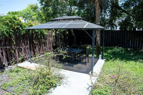 247 NW 58th Street Miami FL 33127