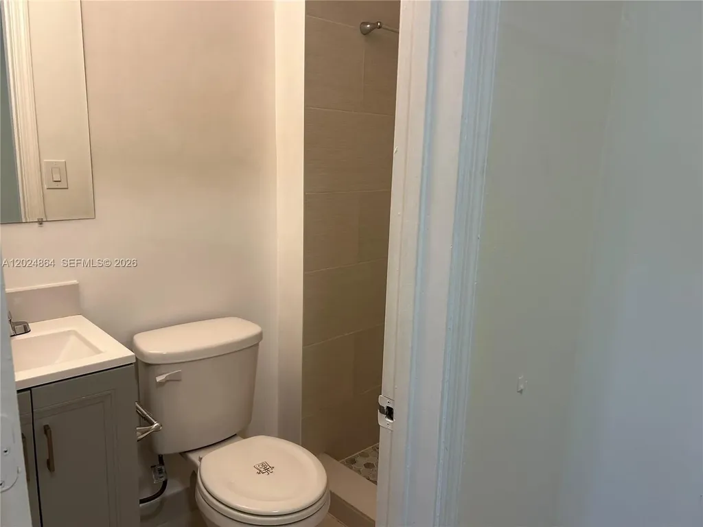 2000 Monroe Street Hollywood FL 33020