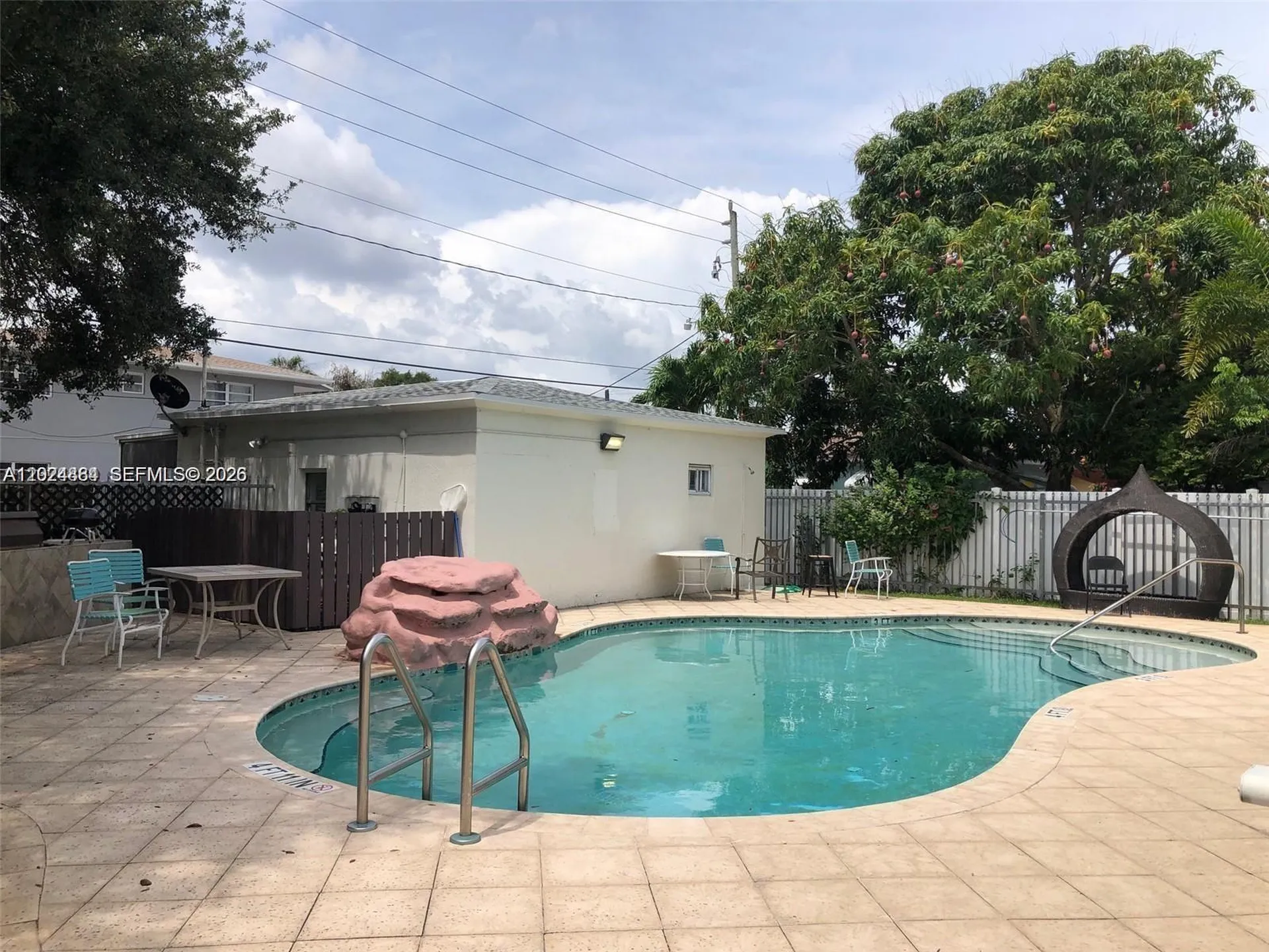 2000 Monroe Street Hollywood FL 33020