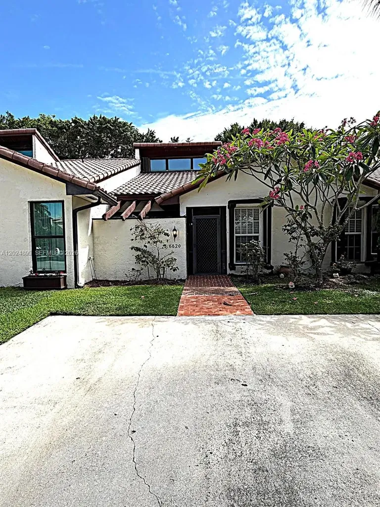 6620 Tiburon Circle Boca Raton FL 33433