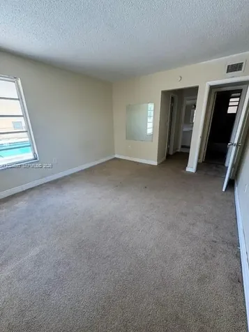 525 W 69th Street Hialeah FL 33014