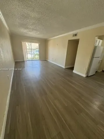 525 W 69th Street Hialeah FL 33014