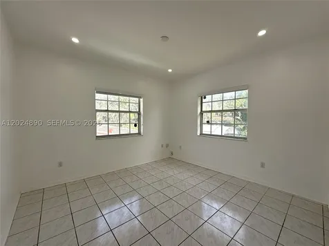 502 Madeira Avenue Coral Gables FL 33134