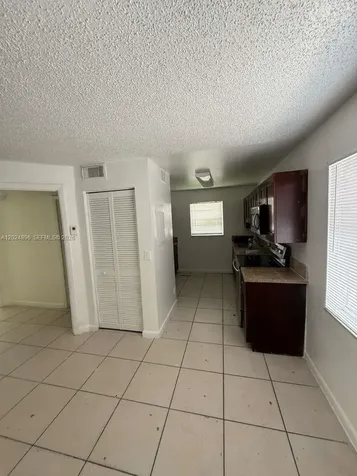 6921 Pembroke Road Pembroke Pines FL 33023