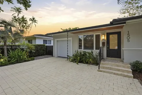 1505 Robbia Avenue Coral Gables FL 33146