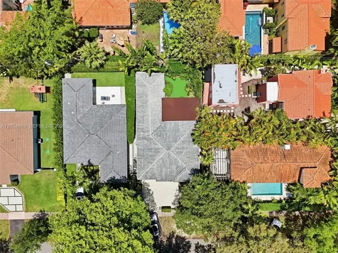 1505 Robbia Avenue Coral Gables FL 33146