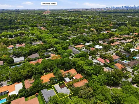 1505 Robbia Avenue Coral Gables FL 33146