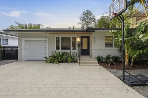 1505 Robbia Avenue Coral Gables FL 33146