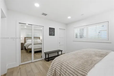 1505 Robbia Avenue Coral Gables FL 33146