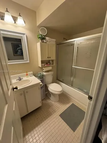 10425 E Clairmont Circle Tamarac FL 33321