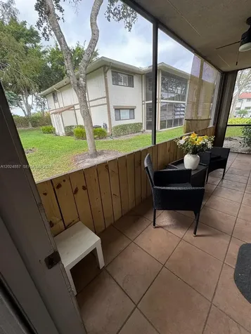 10425 E Clairmont Circle Tamarac FL 33321