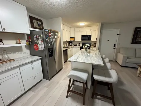 10425 E Clairmont Circle Tamarac FL 33321