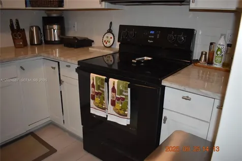 10425 E Clairmont Circle Tamarac FL 33321