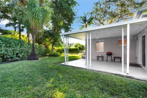 8201 SW 63rd Place Miami FL 33143
