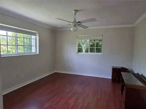 2091 NW 85th Way Pembroke Pines FL 33024
