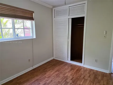 2091 NW 85th Way Pembroke Pines FL 33024