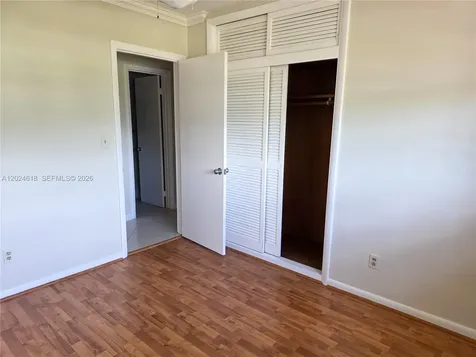 2091 NW 85th Way Pembroke Pines FL 33024