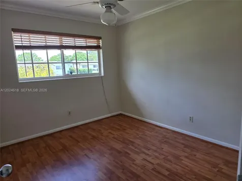 2091 NW 85th Way Pembroke Pines FL 33024