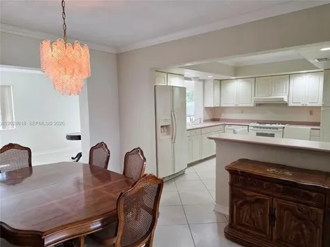 2091 NW 85th Way Pembroke Pines FL 33024