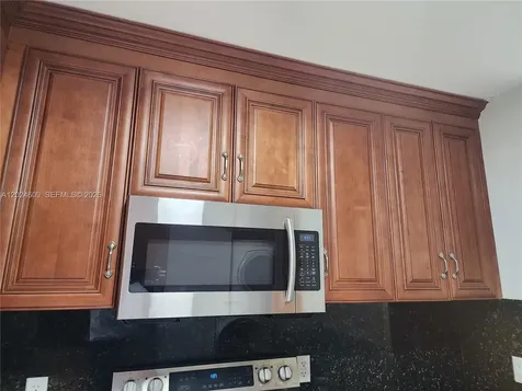 5350 W 21st Court Hialeah FL 33016