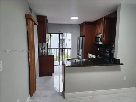 5350 W 21st Court Hialeah FL 33016
