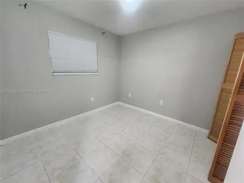 5350 W 21st Court Hialeah FL 33016