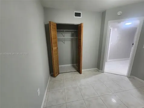 5350 W 21st Court Hialeah FL 33016