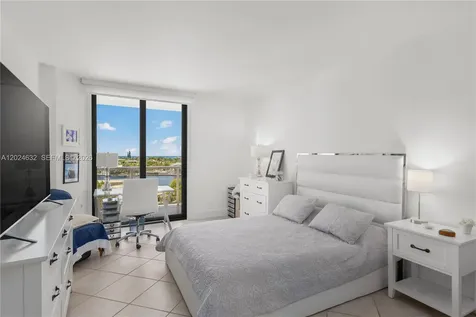 20281 E Country Club Drive Aventura FL 33180