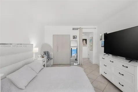 20281 E Country Club Drive Aventura FL 33180