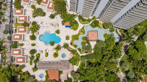 20281 E Country Club Drive Aventura FL 33180