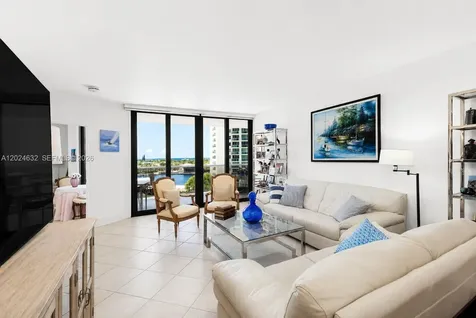 20281 E Country Club Drive Aventura FL 33180